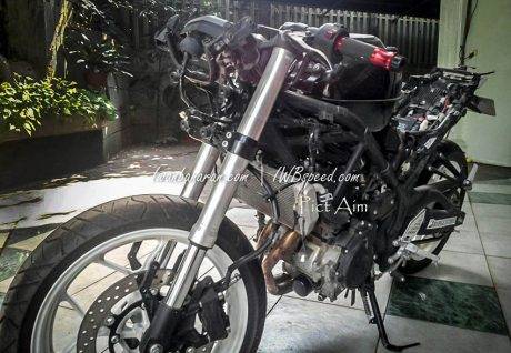 Yamaha R25 USD R125 (2)