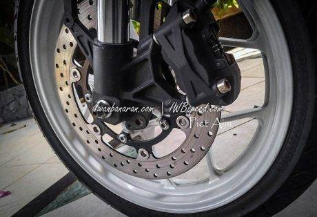 Yamaha R25 USD R125 (4)