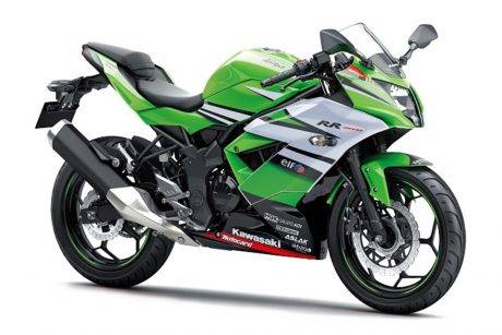 update-kmi-resmi-luncurkan-ninja-rr-mono-livery-wsbk-2015-09-03-a