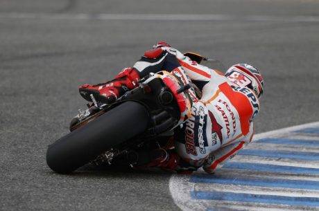 marc-marquez-elbow-jerez-hrc-motogp