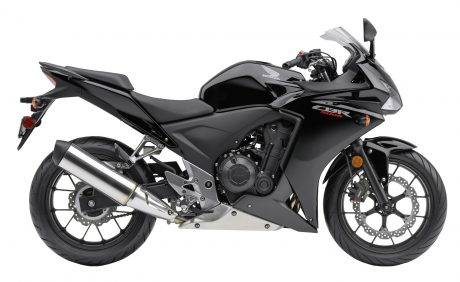 Honda-CBR500-Price-in-Pakistan-2015-New-Model-Features-Specs-Review-Pics-in-Black-Shape-Color-Style