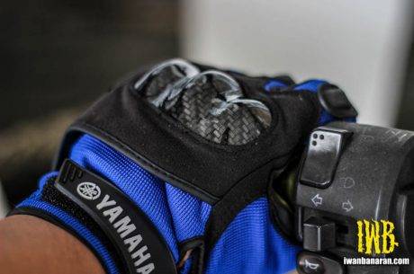 Yamaha Glove (6)