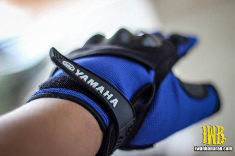 Yamaha Glove (9)