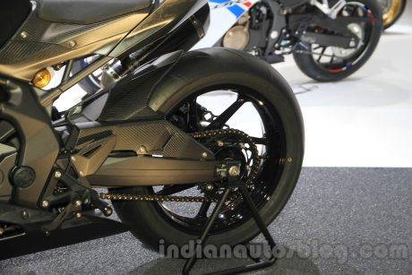 Honda-Lightweight-Supersports-Concept-rear-wheel-at-the-2015-Tokyo-Motor-Show