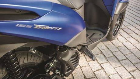 2016-Yamaha-Tricity-155-EU-Cyber-Blue-Detail-014